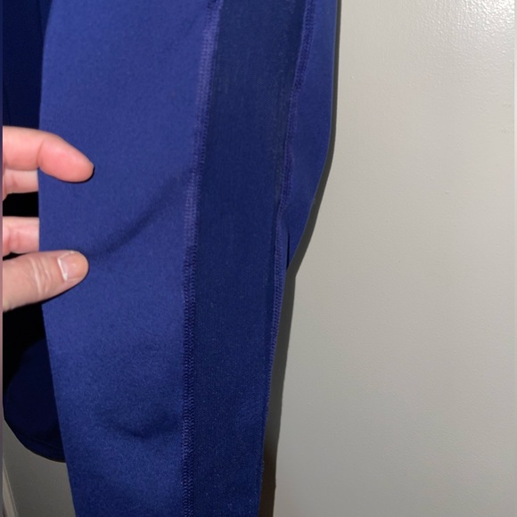 Old Navy Navy Blue Leggings SIZE MEDIUM - Picture 2 of 8